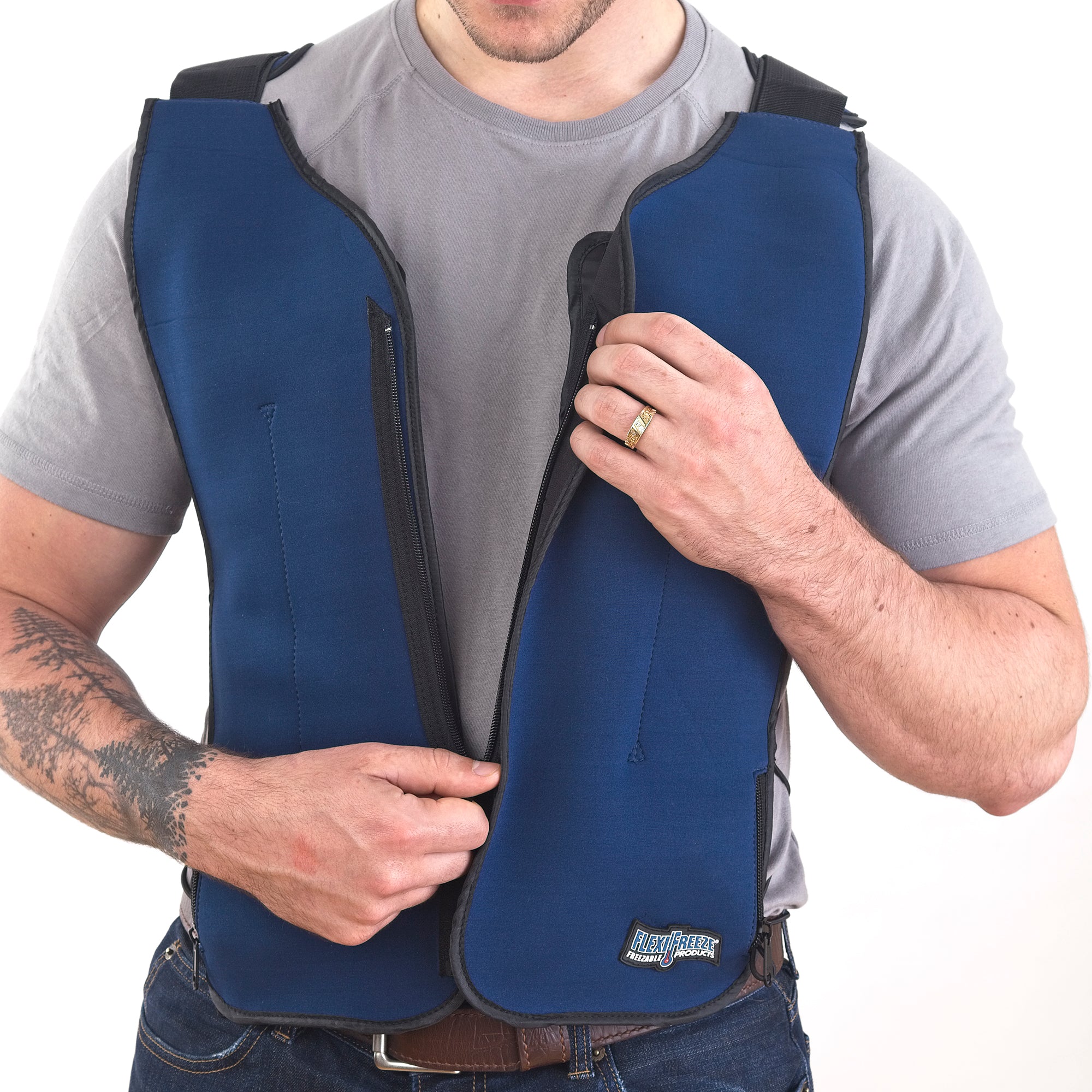 Man unzipping FlexiFreeze personal zipper ice vest, blue, open, front view